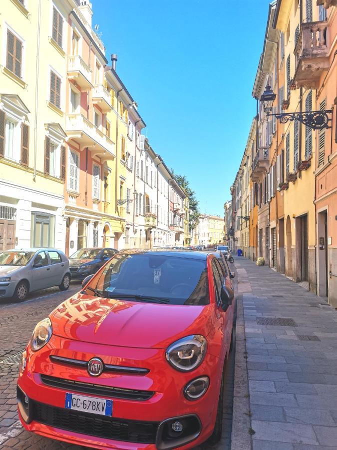 Parma Borgo Antico I I I Free Privat Parking Luaran gambar