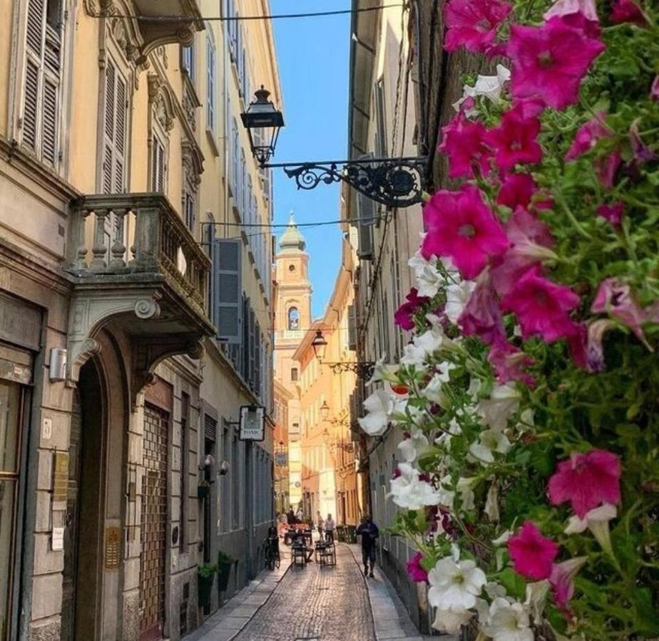 Parma Borgo Antico I I I Free Privat Parking Luaran gambar